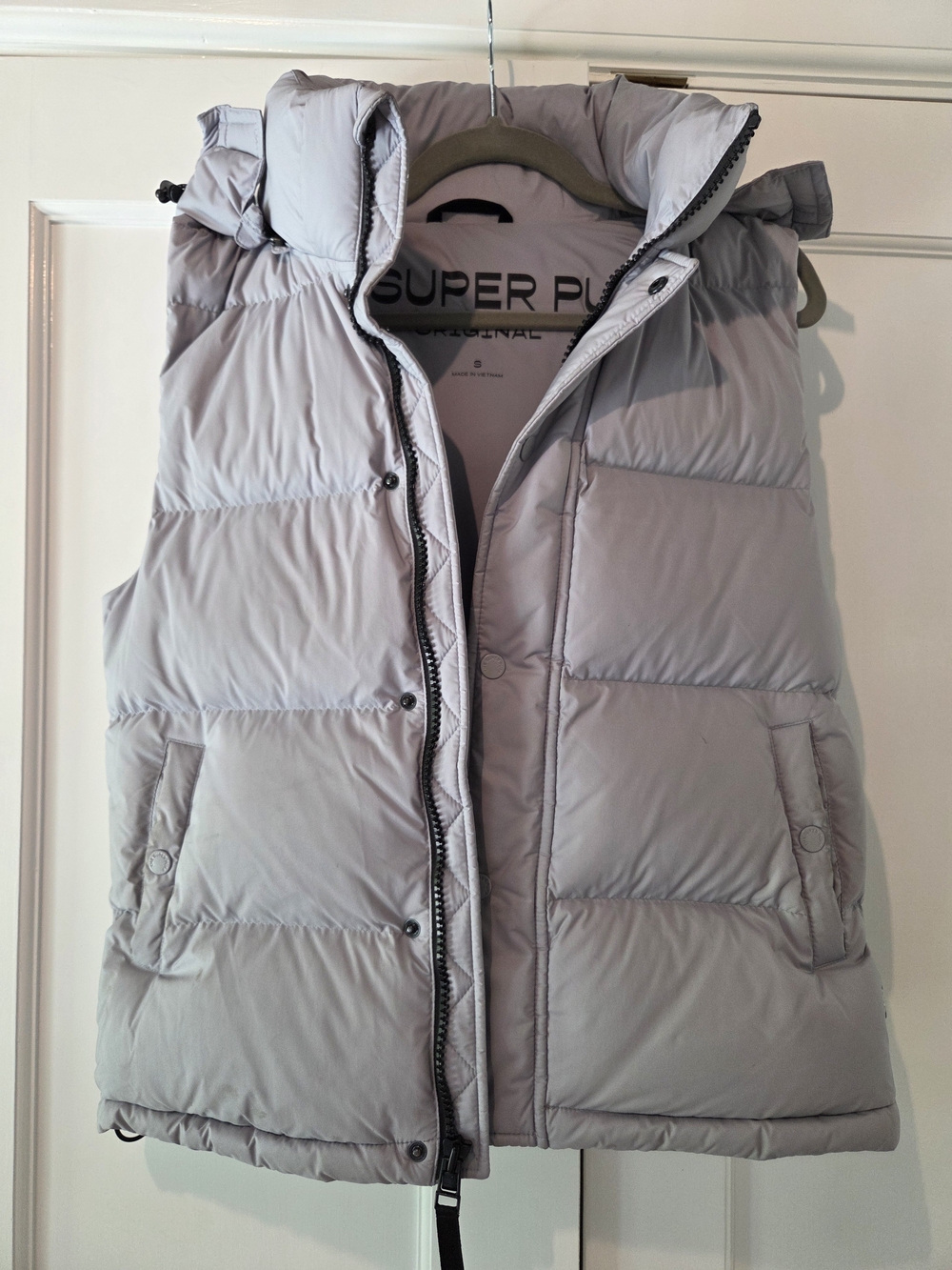 Aritzia Super Puff Classic Down Vest